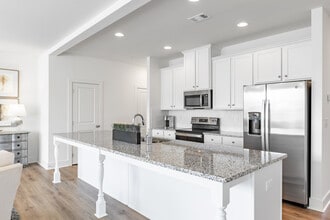 Vaughn Townhomes in Conyers, GA - Building Photo - Interior Photo