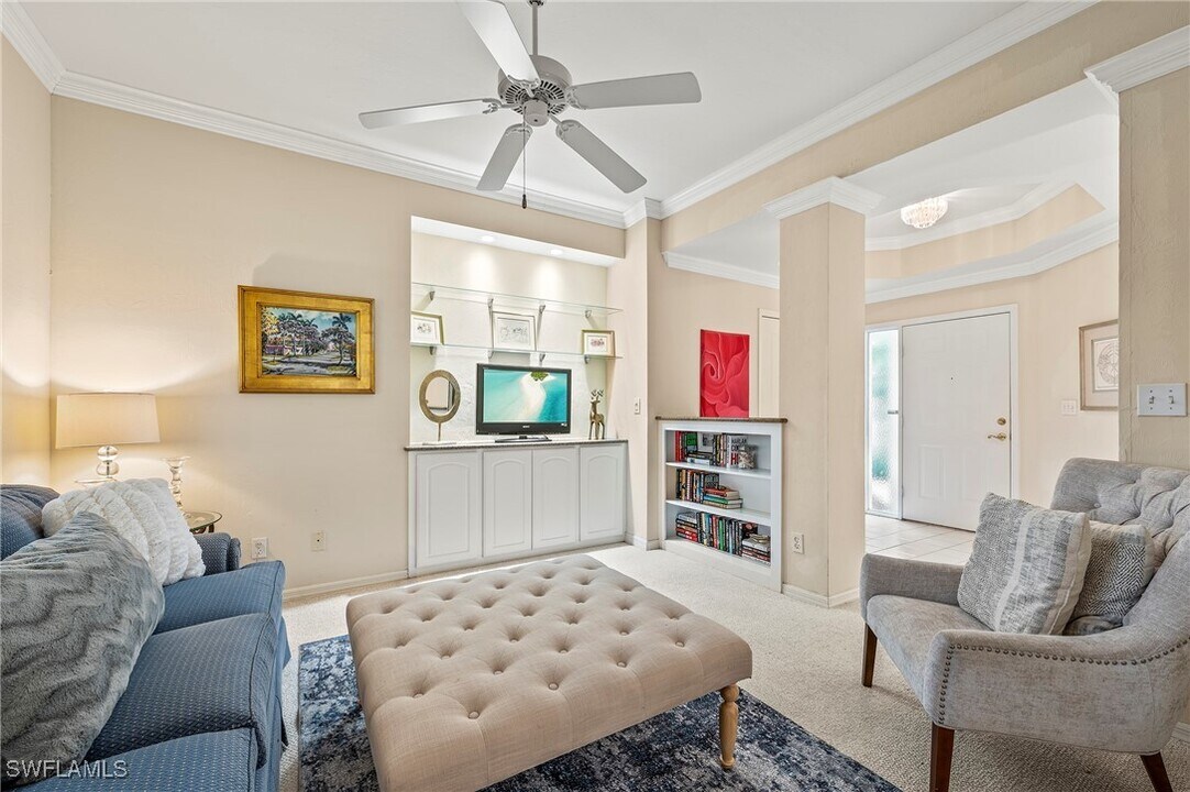 2852 Aintree Ln in Naples, FL - Building Photo