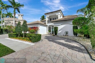 6670 Grande Orchid Way in Delray Beach, FL - Foto de edificio - Building Photo