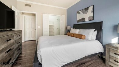 3201 Duval Rd, Unit 313 in Austin, TX - Building Photo - Building Photo