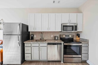 1721 Pearl St in Nashville, TN - Building Photo - Building Photo