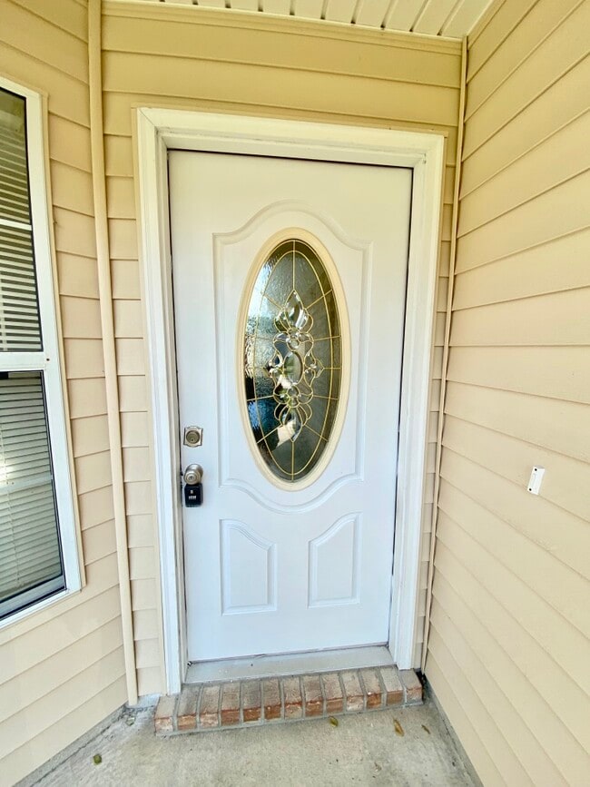 921 Shenandoah Ave in Deltona, FL - Building Photo - Building Photo