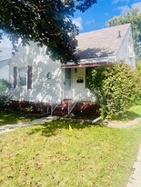 24926 Hickory St in Dearborn, MI - Building Photo