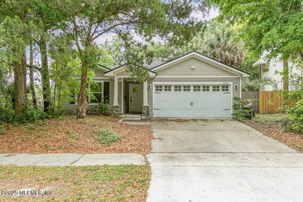 2235 Bayview Rd in Jacksonville, FL - Building Photo