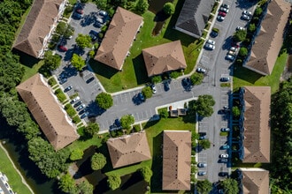 Hillhurst Crossing in Wesley Chapel, FL - Building Photo - Building Photo