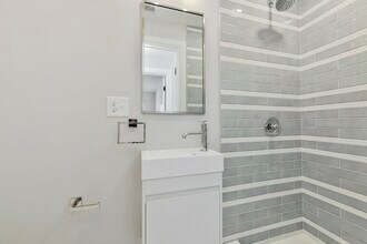 227 Princeton St, Unit #3 in Boston, MA - Building Photo - Building Photo