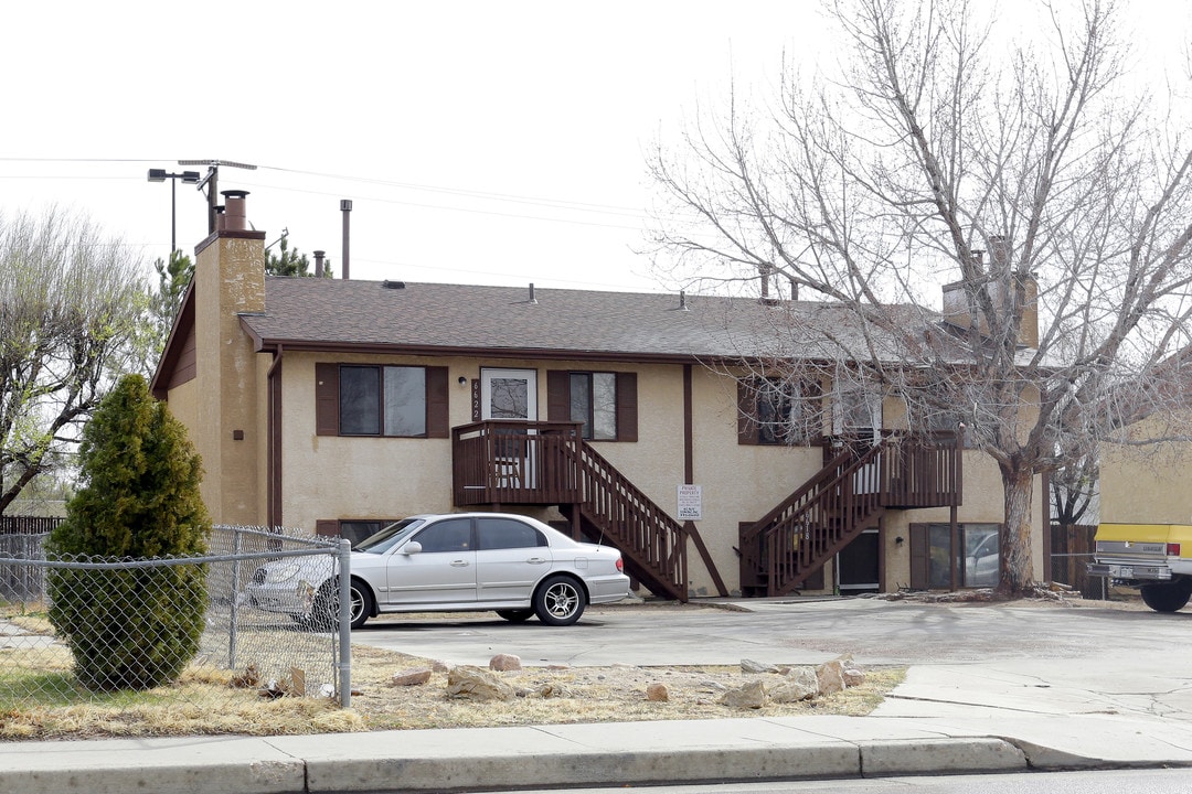 6616-6622 Provincial Dr in Fountain, CO - Building Photo