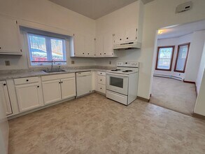 5 Spruce St in Clinton, MA - Building Photo - Building Photo