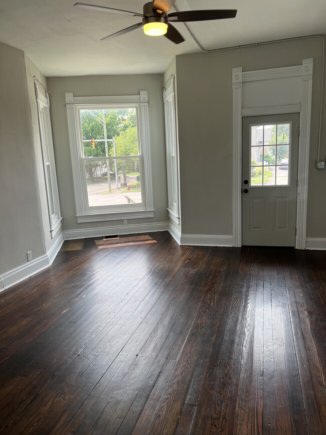 1726 M St, Unit Unit 1 in Bedford, IN - Building Photo - Building Photo