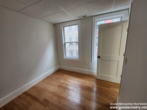 11 Henchman St, Unit 3F in Boston, MA - Building Photo - Building Photo