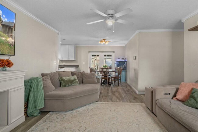 113 Cranbrooke Dr in Seffner, FL - Foto de edificio - Building Photo