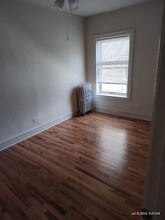 1325 W Estes Ave in Chicago, IL - Building Photo - Building Photo