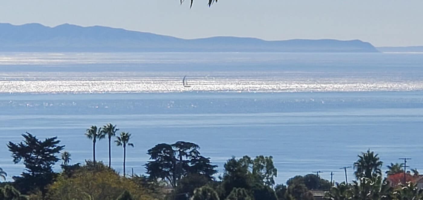 Channel View Apartments in Santa Barbara, CA - Foto de edificio