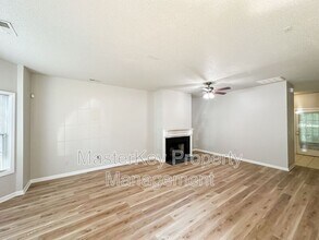 307 Silverberry Ct in Cary, NC - Building Photo - Building Photo