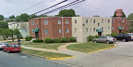 Victoria Station in Hyattsville, MD - Foto de edificio - Building Photo