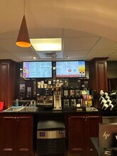 1525 Boston Post Rd, Unit Caretaker's cottage in Westbrook, CT - Foto de edificio - Building Photo