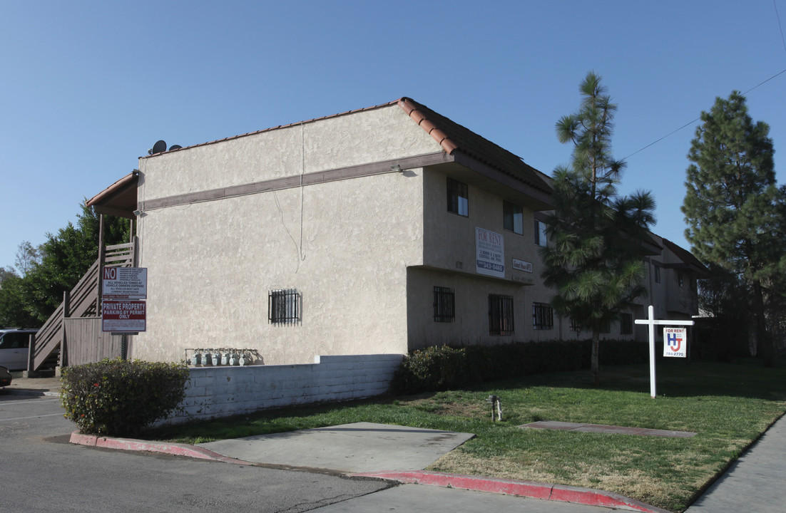 Grand House Apartments in Riverside, CA - Building Photo