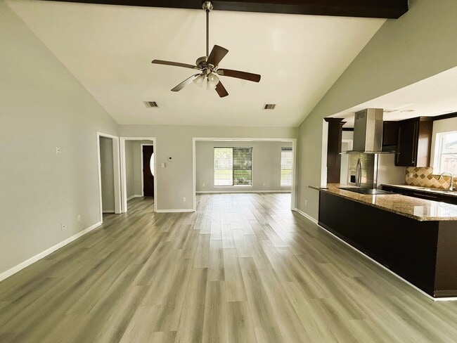 8814 Stroud Dr in Houston, TX - Building Photo - Building Photo