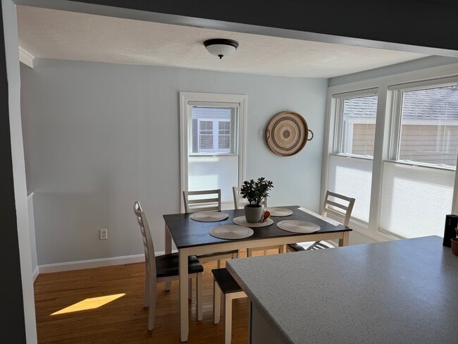 13 Hope Ct in South Kingstown, RI - Building Photo - Building Photo