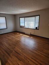 7512 Spring St in Omaha, NE - Building Photo - Building Photo
