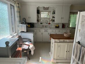 627 Rockingham St in Berlin, NH - Foto de edificio - Building Photo