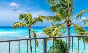 2937 Kalakaua Ave in Honolulu, HI - Building Photo - Building Photo