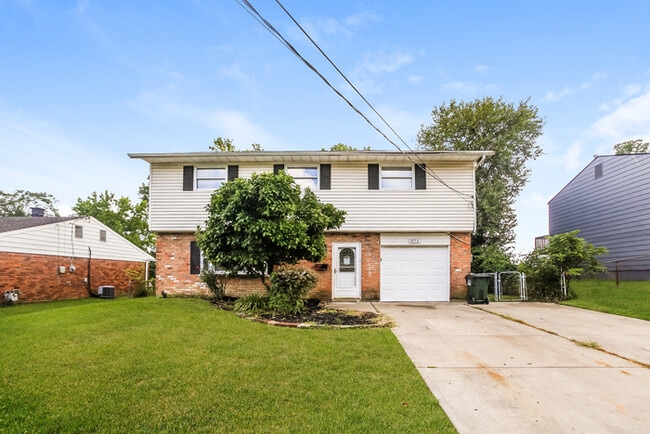 property at 11952 Wincanton Dr