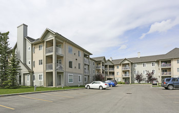 2640 Citadel Meadow Pt NW in Calgary, AB - Building Photo - Building Photo