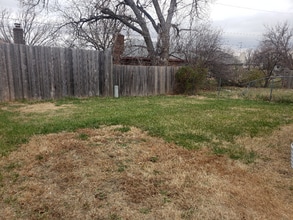 3117 S Pinecrest St in Wichita, KS - Building Photo - Building Photo