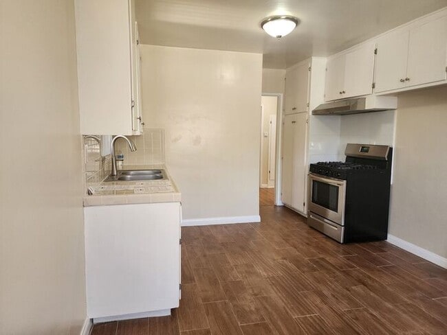property at 4361 Elm Ave