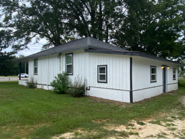 103 Short St in Atmore, AL - Building Photo - Building Photo