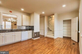 17 Karendale Ct in Baltimore, MD - Building Photo - Building Photo