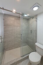 445 SW 11th St, Unit 209 in Miami, FL - Building Photo - Building Photo