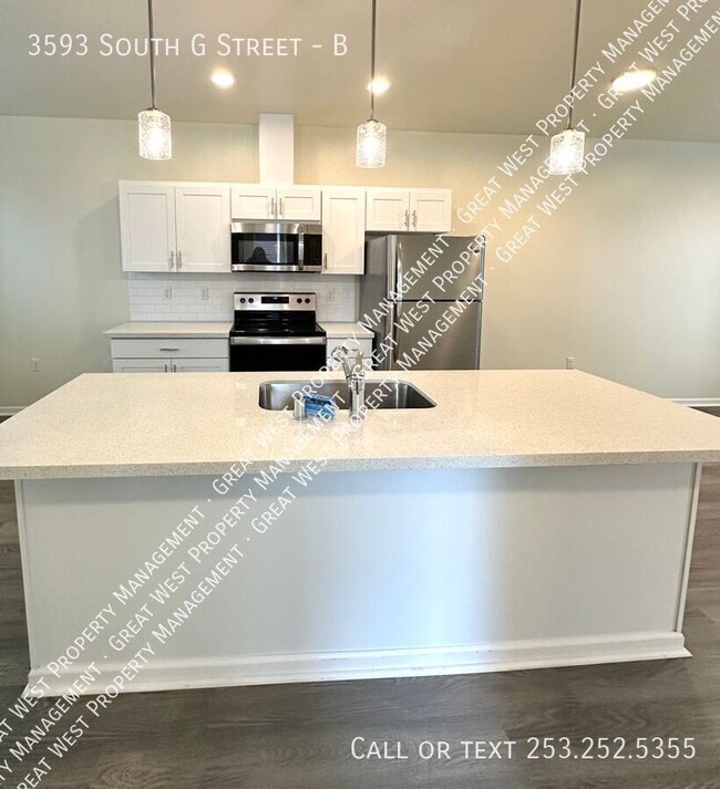 3593 S G St in Tacoma, WA - Building Photo - Building Photo