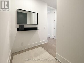 800-800 Broadview Ave in Toronto, ON - Building Photo - Building Photo