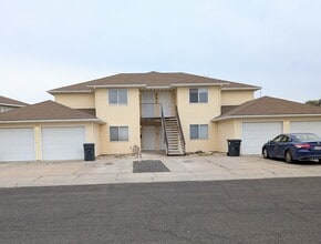 348 Lenore St, Unit 4 in Twin Falls, ID - Building Photo - Building Photo