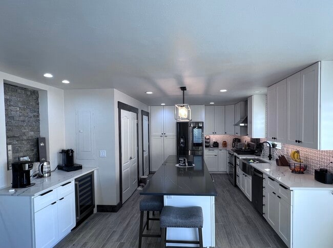 503 N 11th St, Unit B in Kremmling, CO - Building Photo - Building Photo