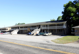 5230 W Montague Ave in North Charleston, SC - Building Photo - Building Photo