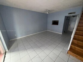 1255 W 53rd St in Hialeah, FL - Building Photo