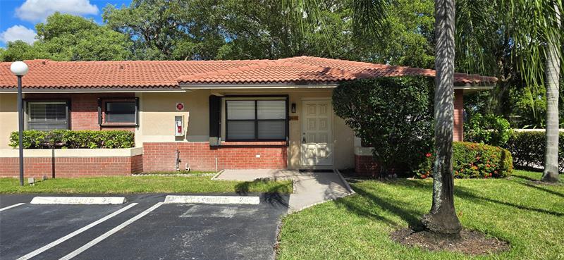9611 NW 4th St in Coral Springs, FL - Building Photo