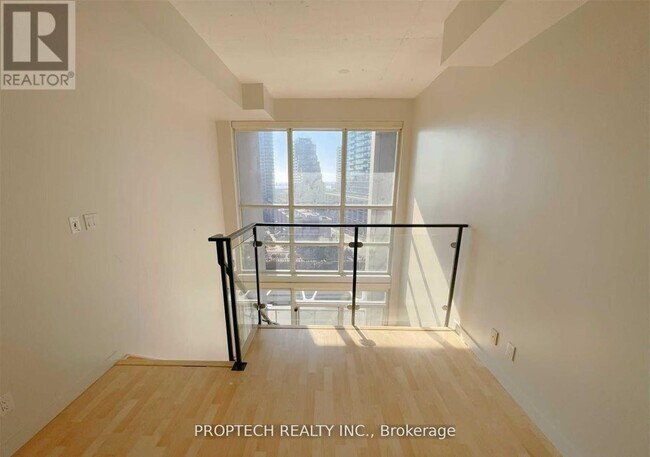 1 Shaw St in Toronto, ON - Building Photo - Building Photo