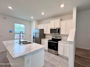 8334 Zenith Cir in Jacksonville, FL - Building Photo - Building Photo