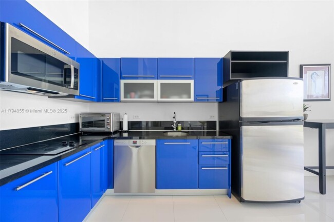 property at 253 NE 2nd St