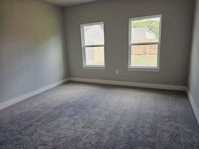 property at 610 Lettie St