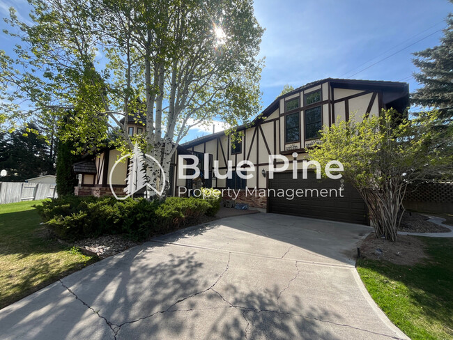 property at 3267 Merlin Dr