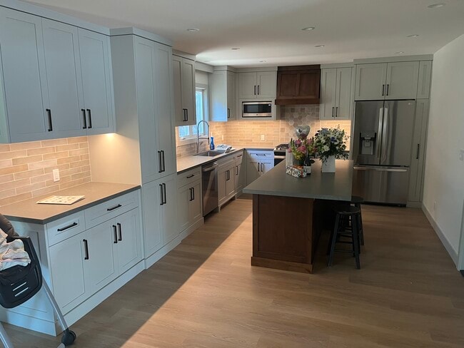 property at 545 Thumbelina Dr