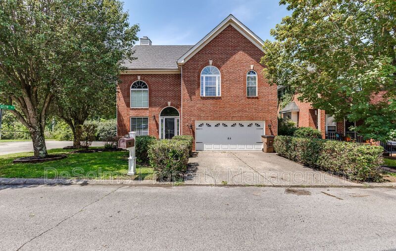 701 Brent Glen Pl in Nashville, TN - Building Photo