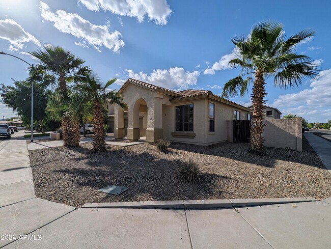 15432 W Tasha Cir in Surprise, AZ - Building Photo - Building Photo