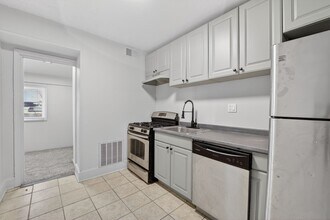 1239 Penn St NE in Washington, DC - Building Photo - Building Photo