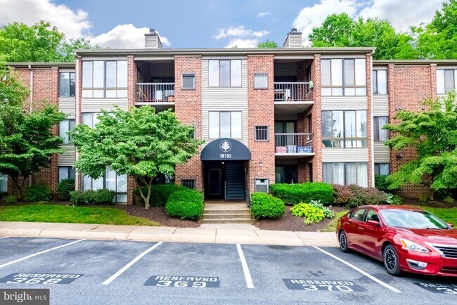 18110 Chalet Dr in Germantown, MD - Building Photo - Building Photo